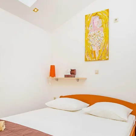 Holiday Ana's Paradise - Three Bedroom Holiday With Hot Tub And Terrace Vakantiehuis