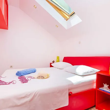 Vakantiehuis Holiday Ana's Paradise - Three Bedroom Holiday With Hot Tub And Terrace *