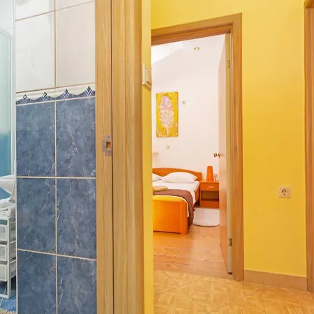 Holiday Ana's Paradise - Three Bedroom Holiday With Hot Tub And Terrace Vakantiehuis Mlini