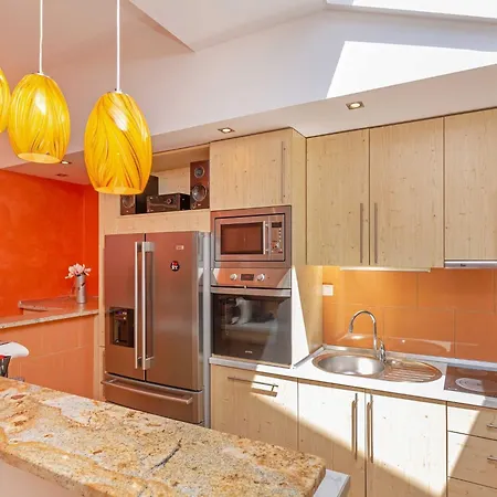Holiday Ana's Paradise - Three Bedroom Holiday With Hot Tub And Terrace Vakantiehuis Mlini