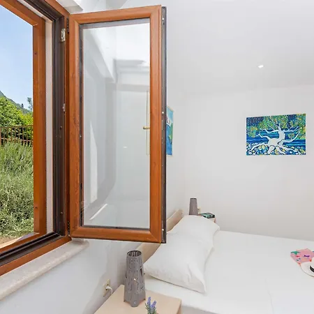 Holiday Ana's Paradise - Three Bedroom Holiday With Hot Tub And Terrace * Mlini